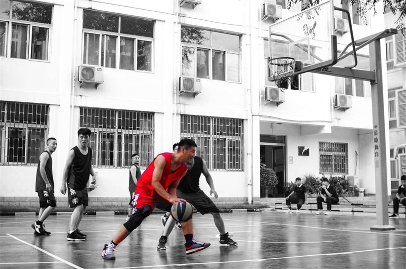 CLING basketball team practice