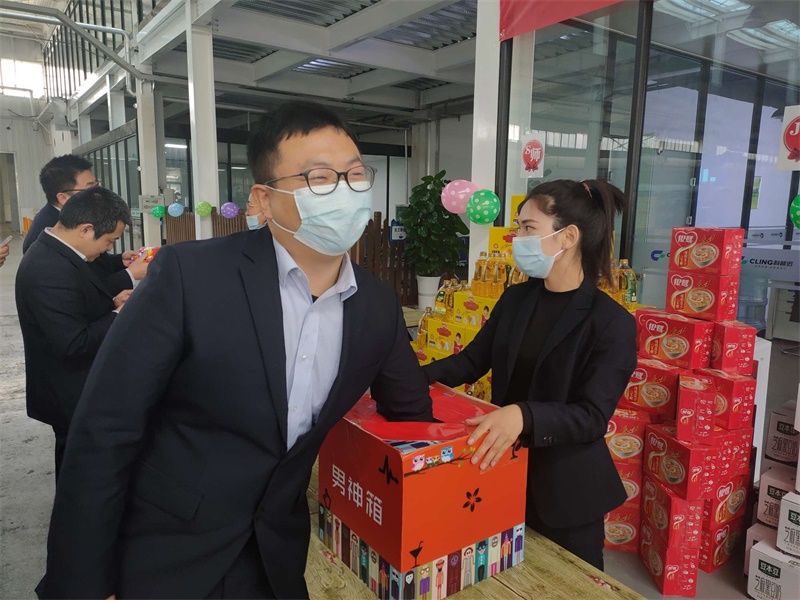 Peak season, go for it!