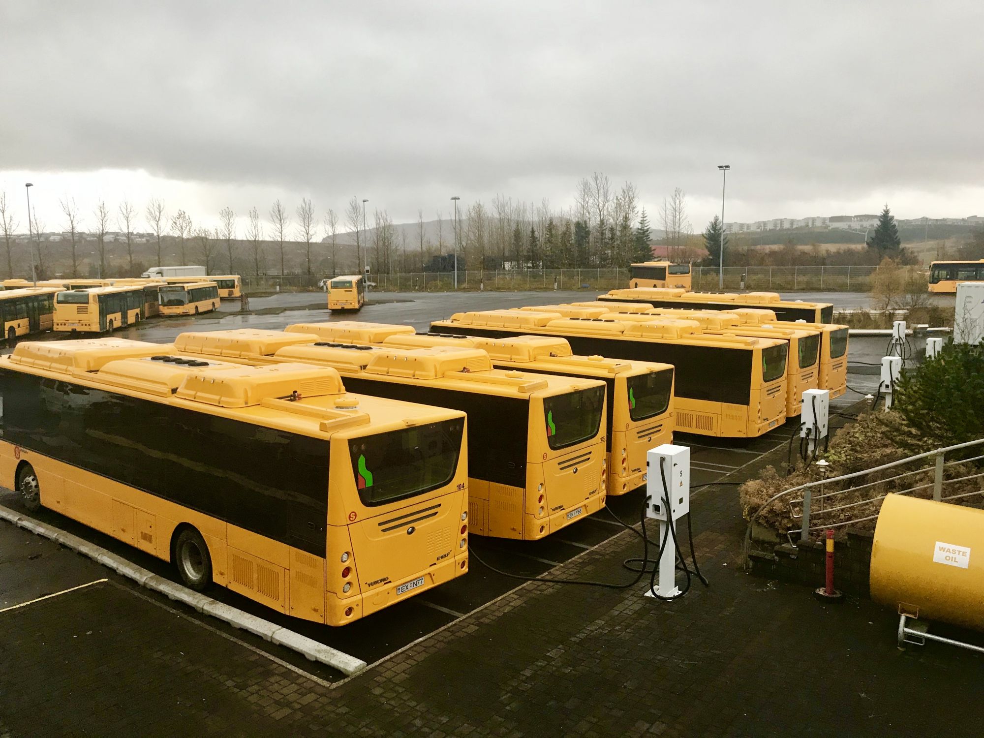 What is the Advantages of Electric Bus Air Conditioning molead cling electric bus air conditioner HVAC system